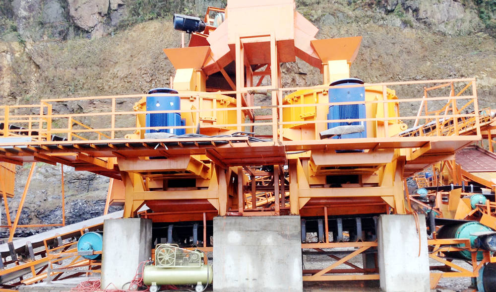 每小時產(chǎn)量200噸的制砂設(shè)備怎么選?