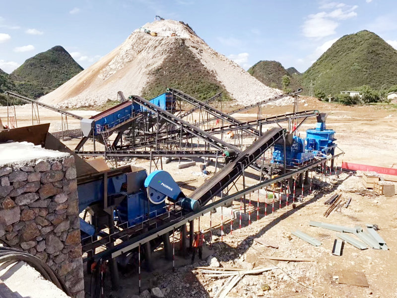 200噸凝灰?guī)r生產(chǎn)線需要哪些破碎設(shè)備？附型號和價(jià)格