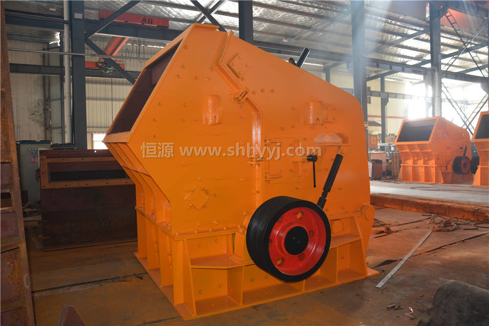 反擊式破碎機(jī)