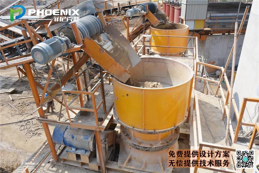 單缸圓錐破碎機(jī)現(xiàn)場(chǎng)圖片