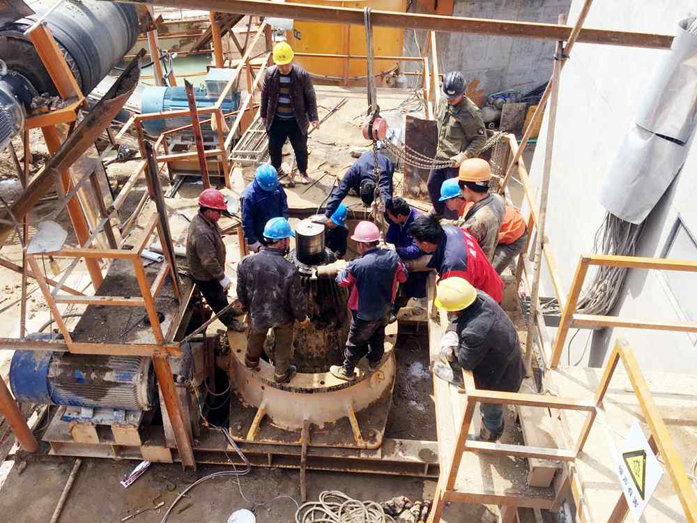 破碎機(jī)生產(chǎn)線設(shè)備維護(hù)