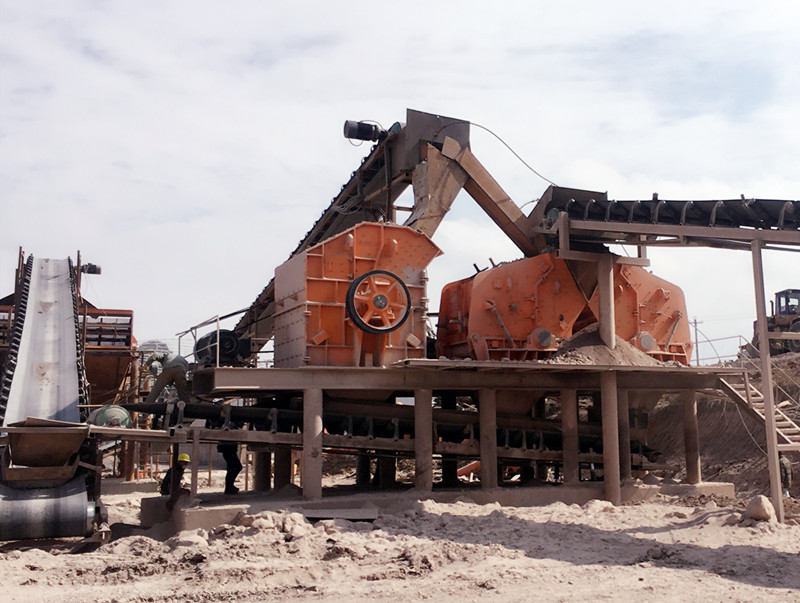 碎石生產(chǎn)線現(xiàn)場(二破反擊式破碎機+細碎機)