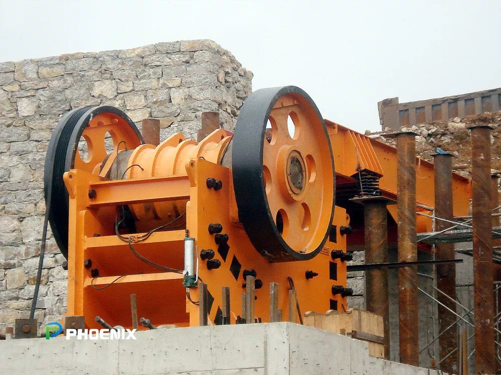 喂料機(jī)+顎破機(jī)現(xiàn)場