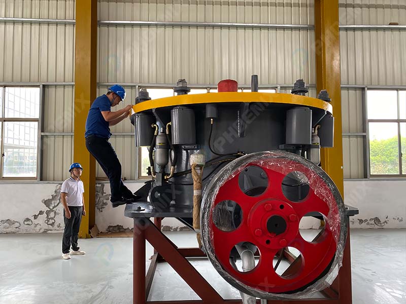 復(fù)合液壓圓錐破碎機