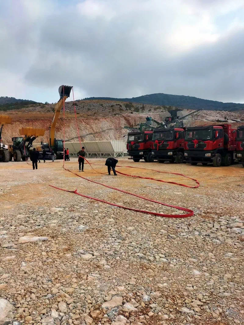 石灰石生產(chǎn)線開(kāi)業(yè) 石灰石生產(chǎn)線開(kāi)業(yè)