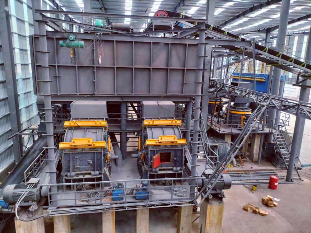 破碎機(jī)、制砂機(jī)在低溫度環(huán)境中的養(yǎng)護(hù)之法