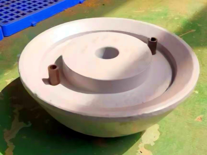 圓錐破碎機(jī)分料盤：設(shè)計(jì)與材質(zhì)對(duì)部件保護(hù)的深度探究