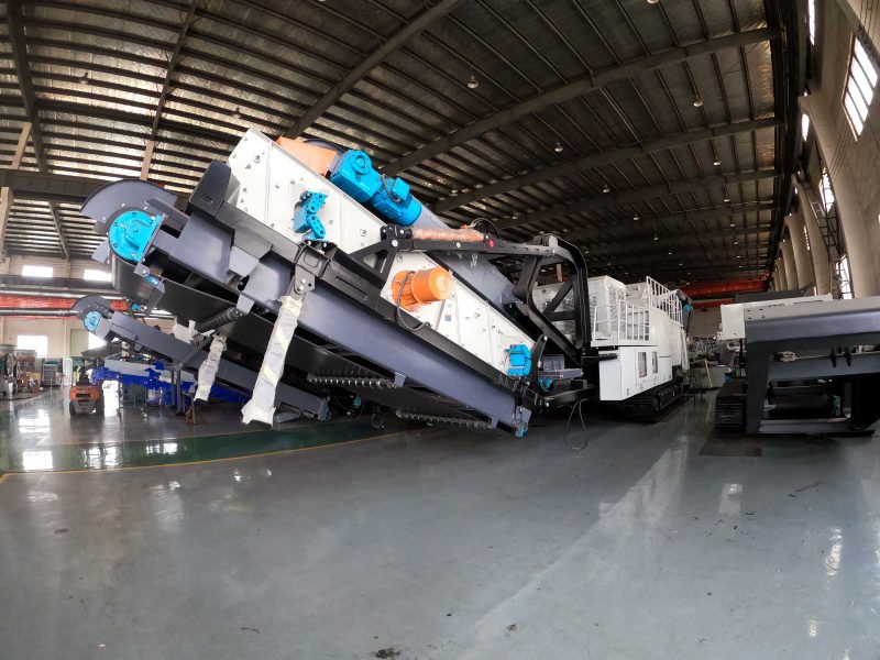 揭秘時(shí)產(chǎn)300噸移動(dòng)破碎機(jī)：全網(wǎng)獨(dú)家盤點(diǎn)，選型不再迷茫！