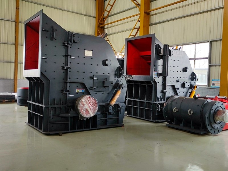 反擊式破碎機(jī):中硬度物料破碎的首選